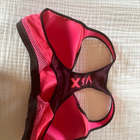 Victoria secret sports bra - Picture 2 of 2